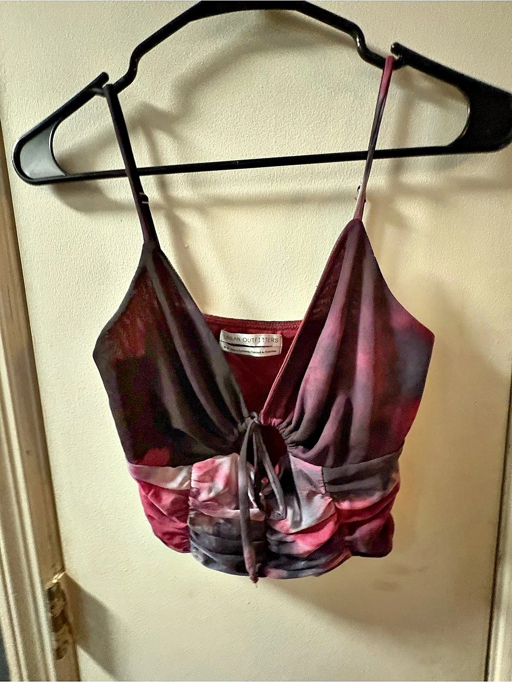 Urban Outfitters Abstract Tie Front Crop Top in Black & Pink Like New size M